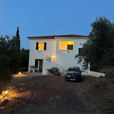 فيلا Kyparissia De Wandelboom Vrises  المظهر الخارجي الصورة