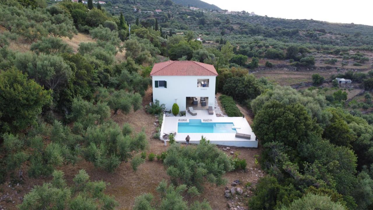 فيلا Kyparissia De Wandelboom Vrises  المظهر الخارجي الصورة