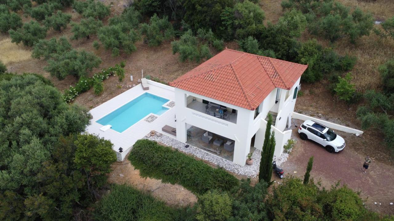 فيلا Kyparissia De Wandelboom Vrises  المظهر الخارجي الصورة